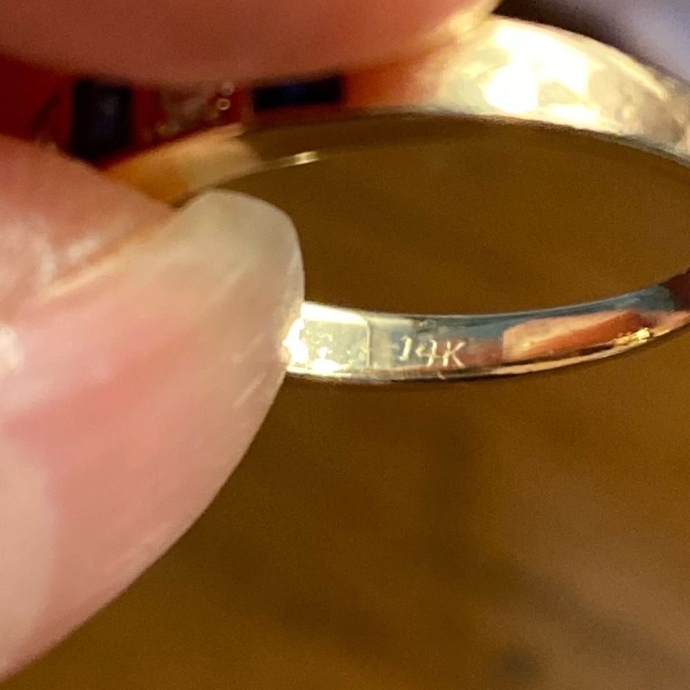 14 K solid gold diamond and sapphire ring - Picture 2 of 6